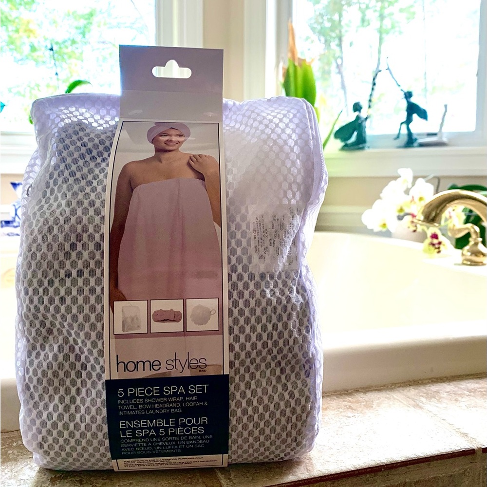 Home Styles 5 Piece Spa Set NEW